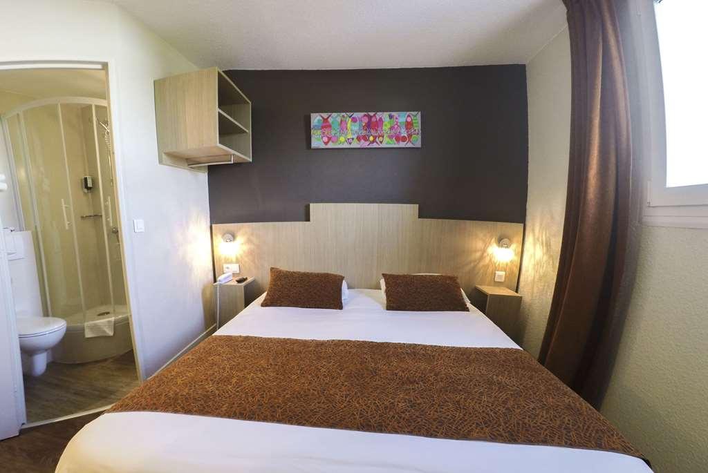 Brit Hotel Quimper Nord Ergue-Gaberic Quarto foto
